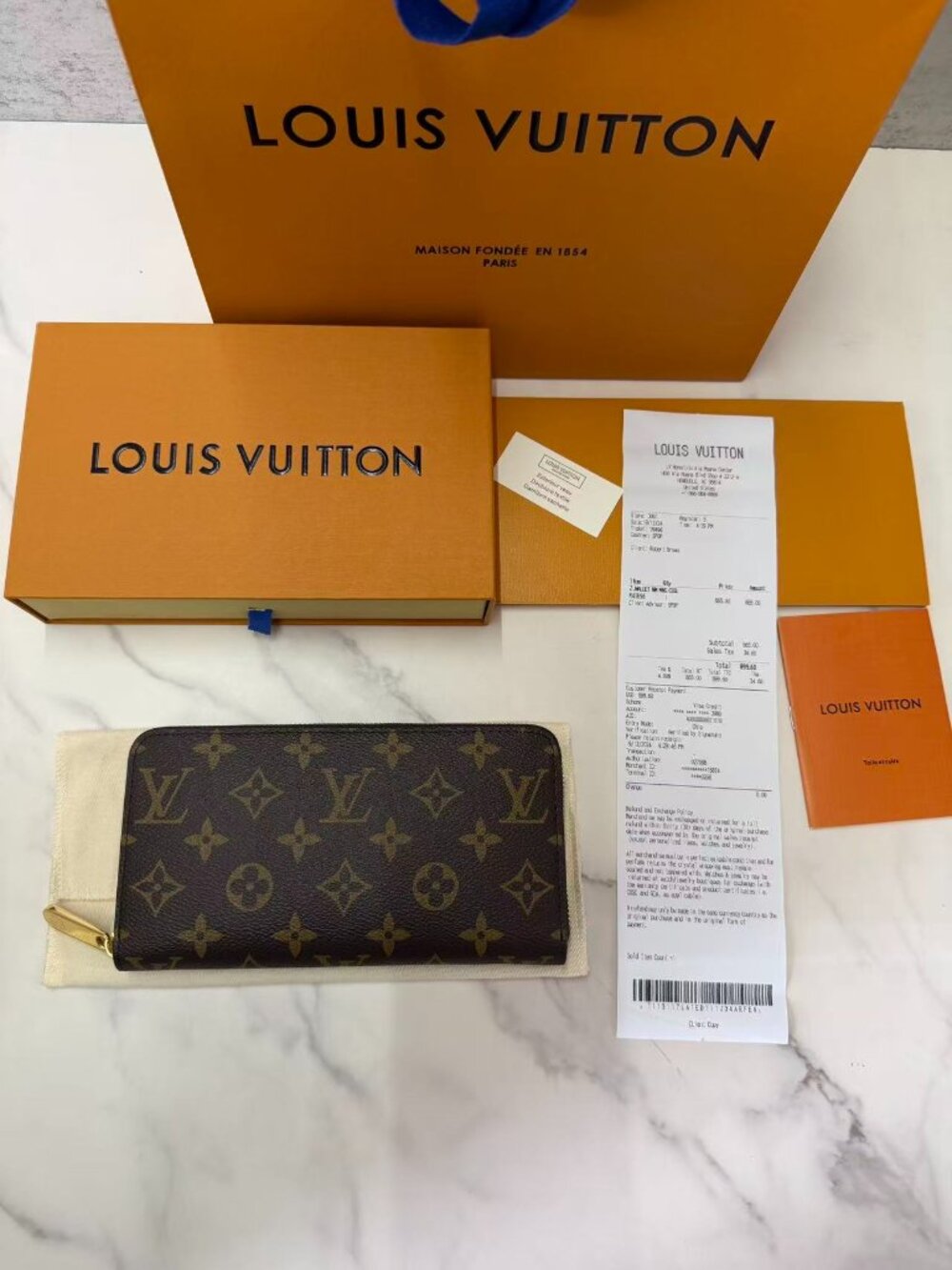 Louis Vuitton Zippy Wallet